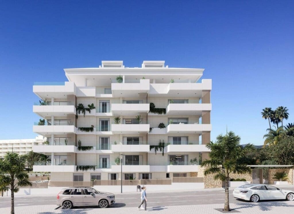 A new-build flat, central Benalmádena