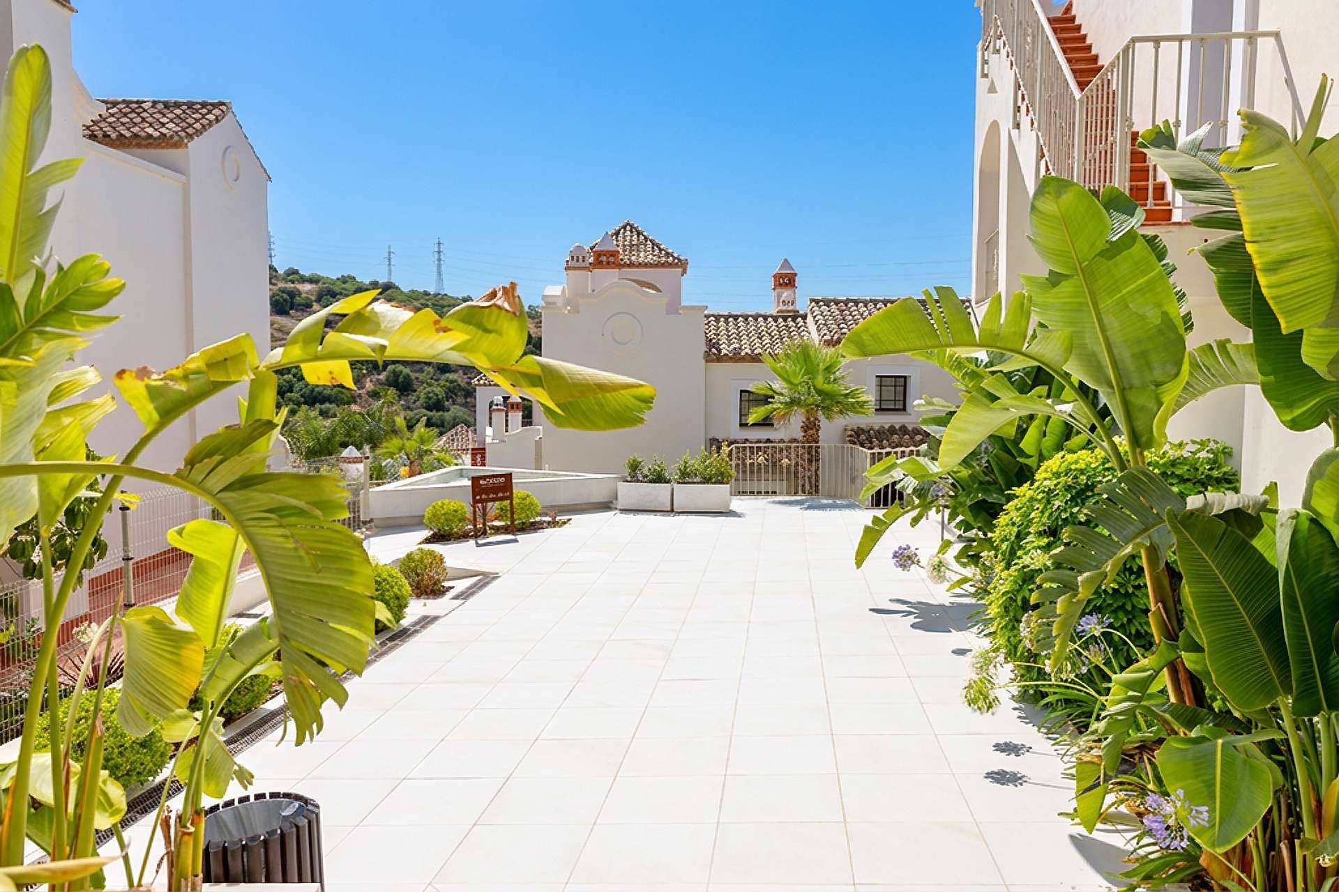 Altoasis — three bedroom homes in Azata Golf, Estepona (3 of 10)