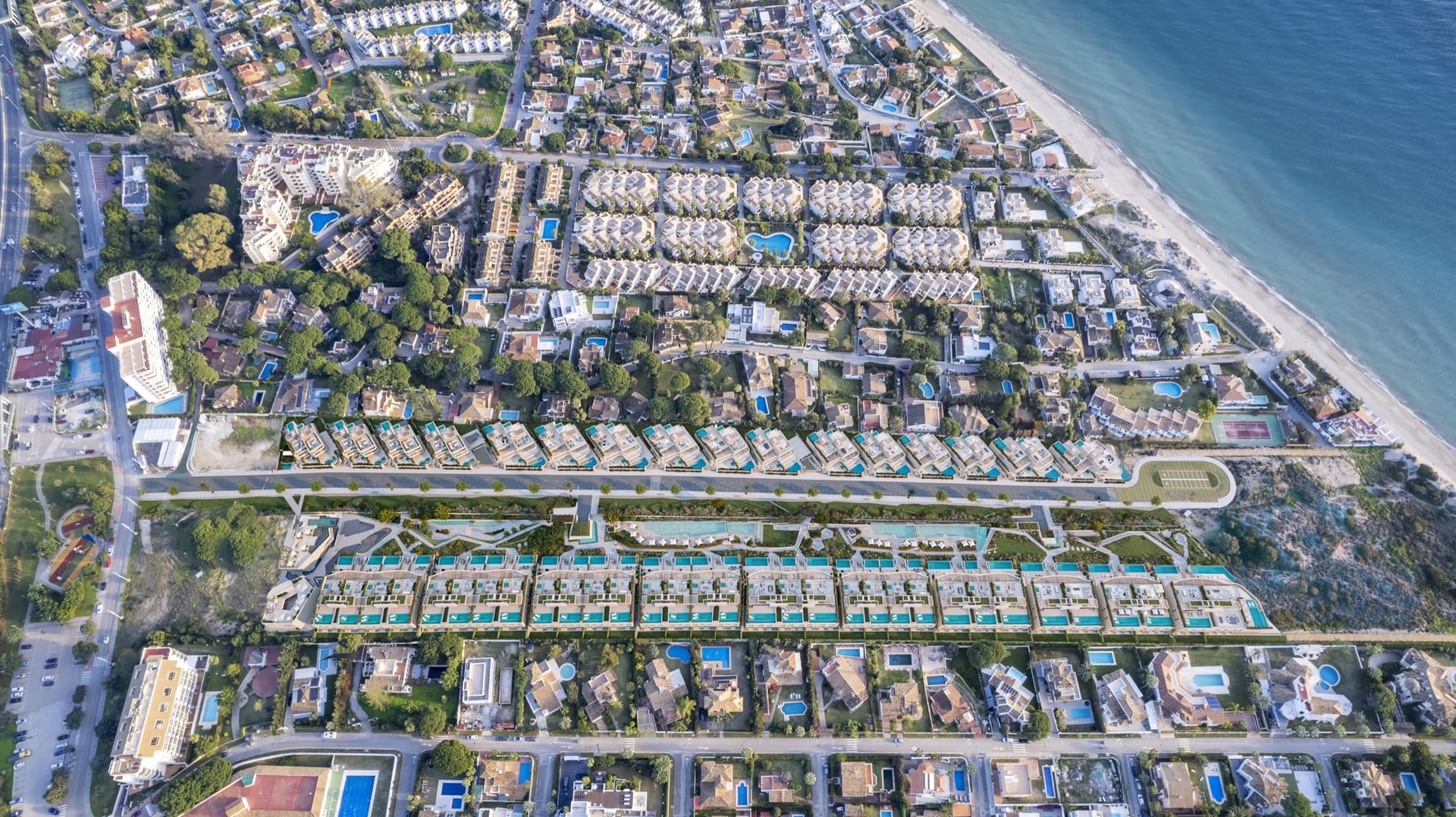 Dunique Marbella — three and four bedroom homes in Las Chapas, Marbella (17 of 17)
