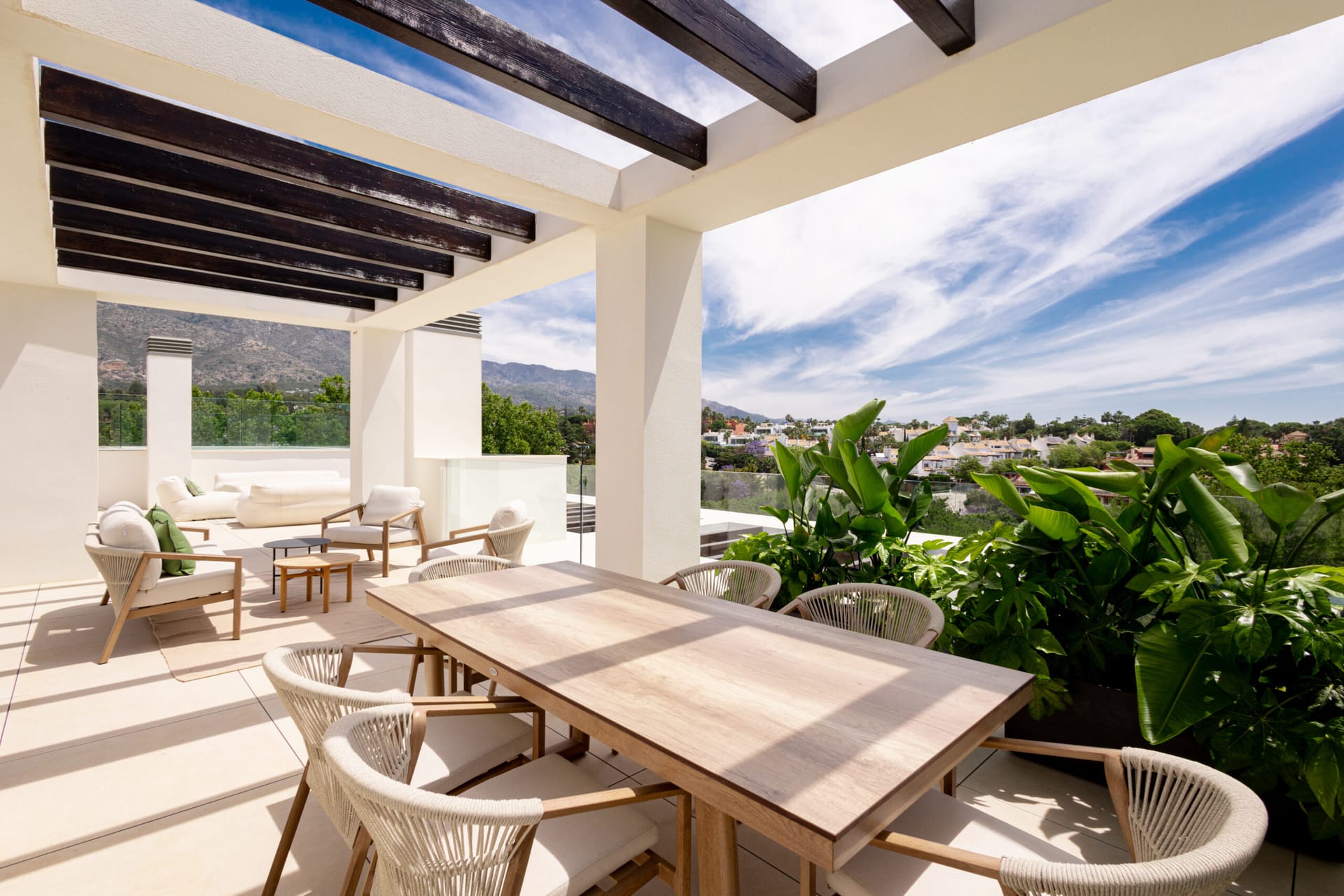 Earth — three and four bedroom apartments in Golden Mile, Marbella (8 of 11)