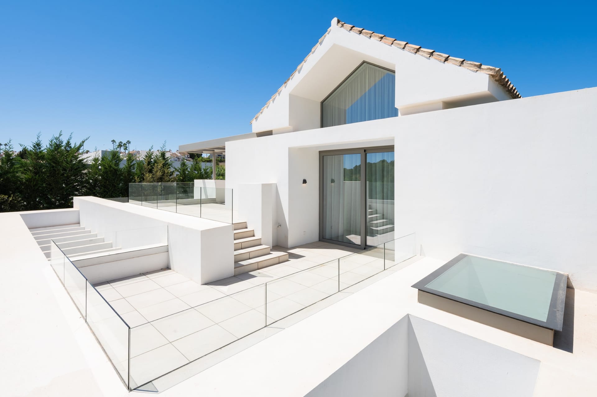 Nine in Paradise — four and five bedroom homes in El Paraíso, Estepona (14 of 14)