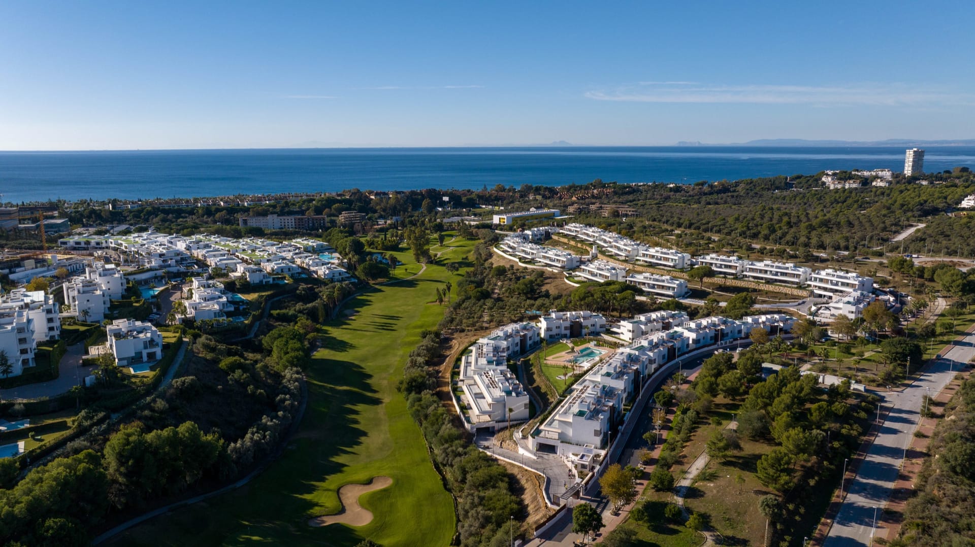 Santa Clara Homes — three bedroom apartments in Los Monteros, Marbella (1 of 9)