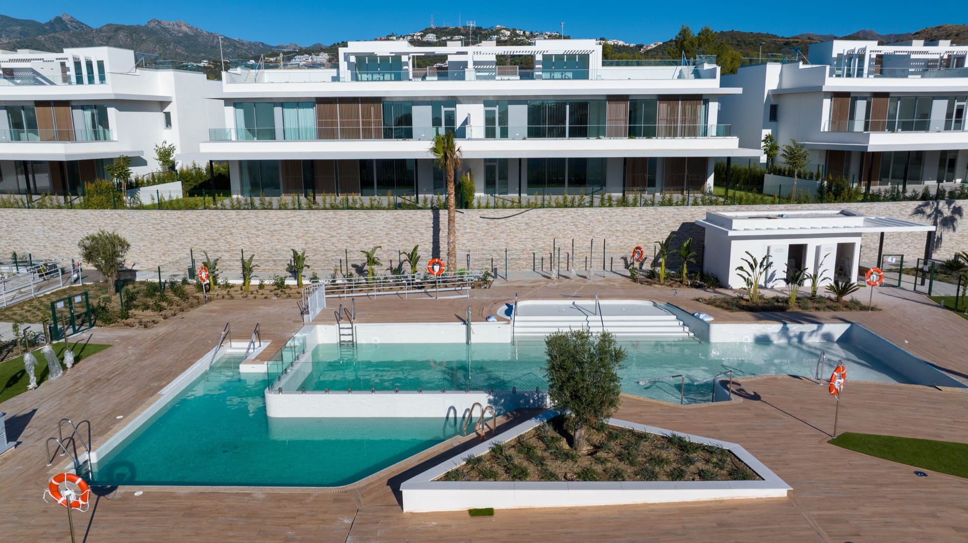 Santa Clara Homes — three bedroom apartments in Los Monteros, Marbella (4 of 9)